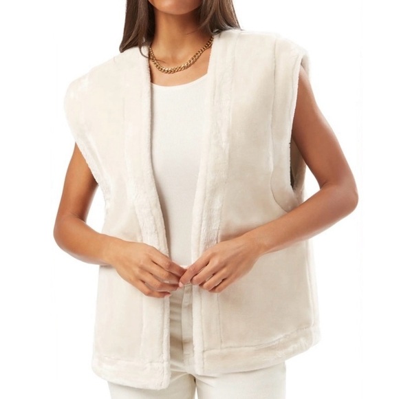 We Wore What Size Small Vest Faux Fur/Leather Reversible Vest Ivory Oat New NWT - Picture 2 of 12